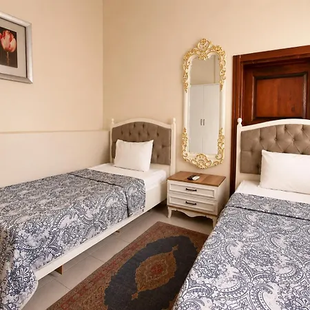 Lily Town Hostel *