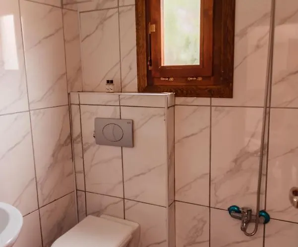 Lily Town אנטליה