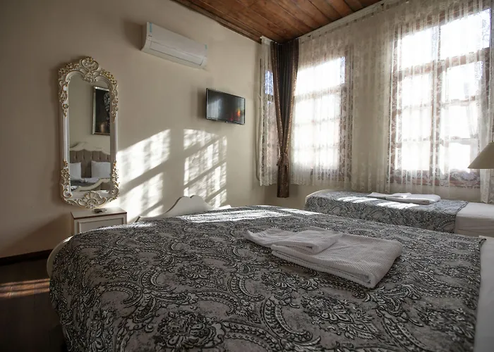 Lily Town * אנטליה