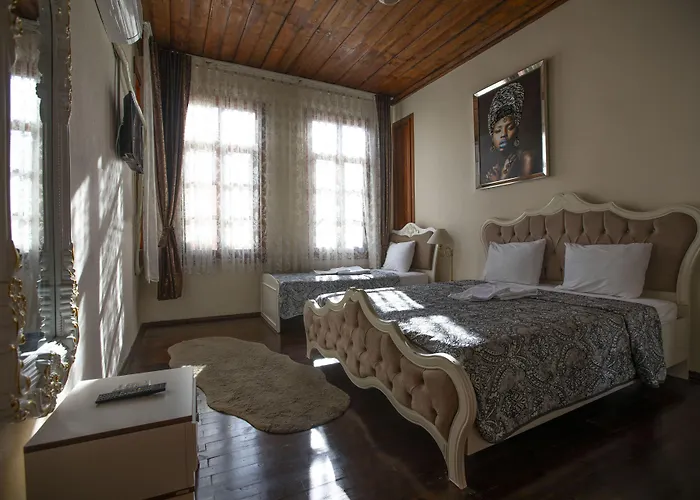 Lily Town * אנטליה