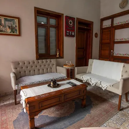 Hostel Lily Town Antalya