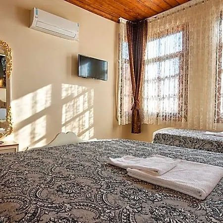 Albergue Lily Town Antália