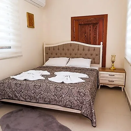 Lily Town Hostal