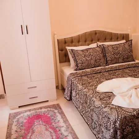 Lily Town أنطاليا