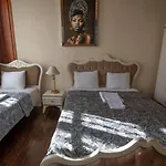 Lily Town Vandrerhjem Antalya
